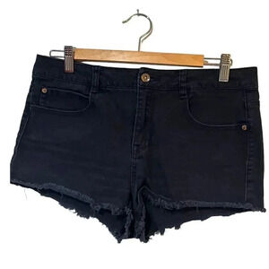 Forever 21 size 30 dark blue denim shorts with frayed hem EUC
